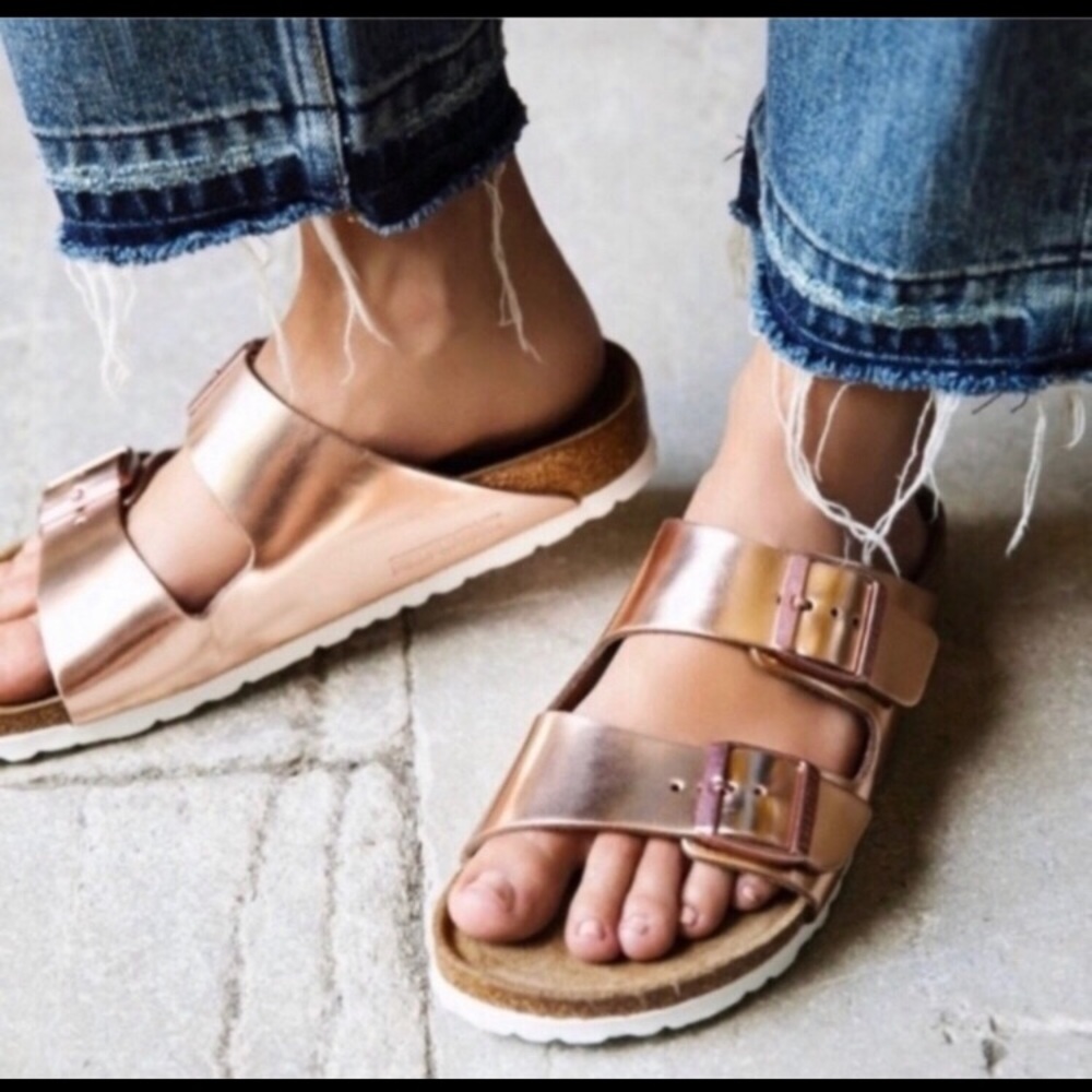 Birkenstock Arizona Soft Footbed Sandal Rose Gold - Picture 1 of 13